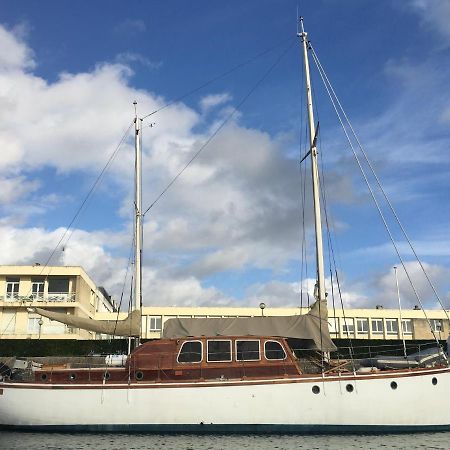 Port Deauville Yacht Vintage ภายนอก รูปภาพ